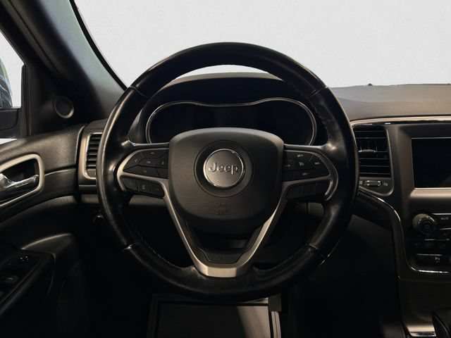 Used 2021 Jeep Grand Cherokee Laredo AWD/4WD image 13