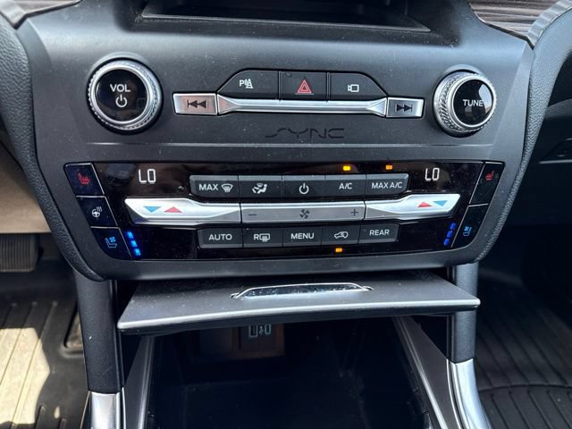 Used 2020 Ford Explorer Limited w/ Class III Trailer Tow Package AWD/4WD image 26