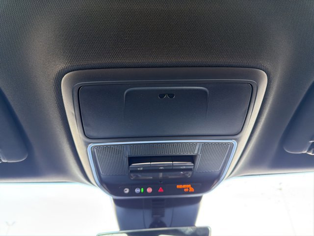 New 2026 Chevrolet Traverse RS w/ LPO, Floor Liner Package image 21