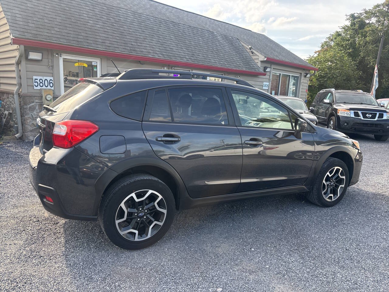 Used 2016 Subaru Crosstrek 2.0i Premium AWD/4WD image 4