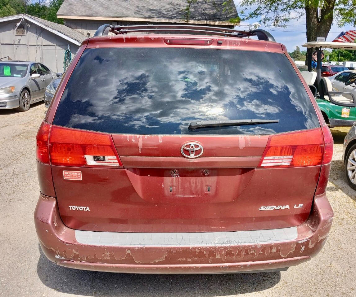 Used 2005 Toyota Sienna LE image 2