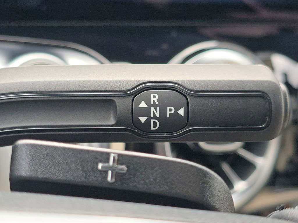 New 2026 Mercedes-Benz GLB 250 4MATIC image 36