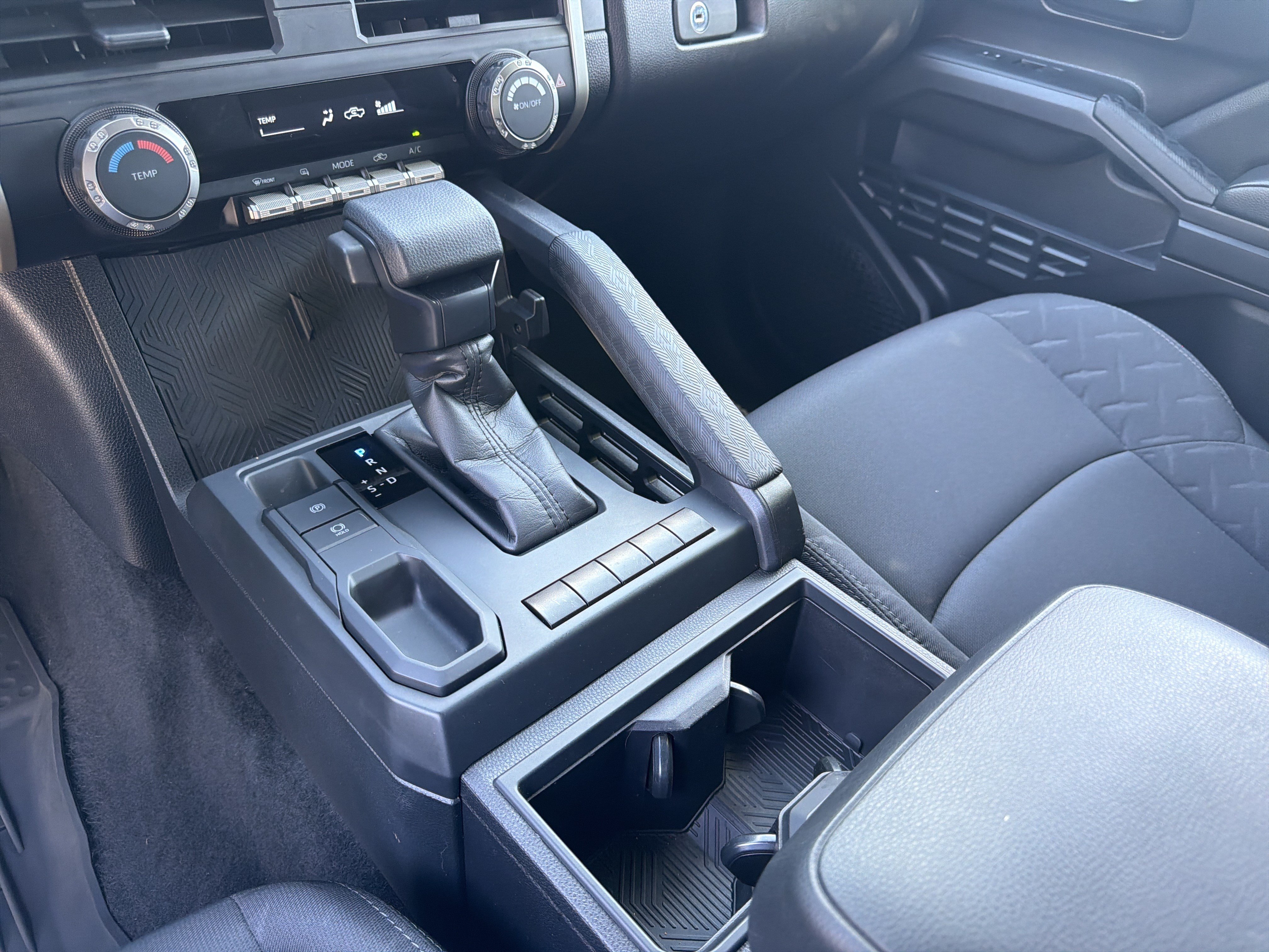 Used 2025 Toyota Tacoma SR RWD image 30
