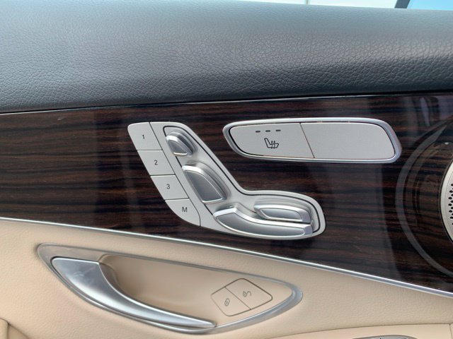 Used 2021 Mercedes-Benz GLC 300 4MATIC image 14