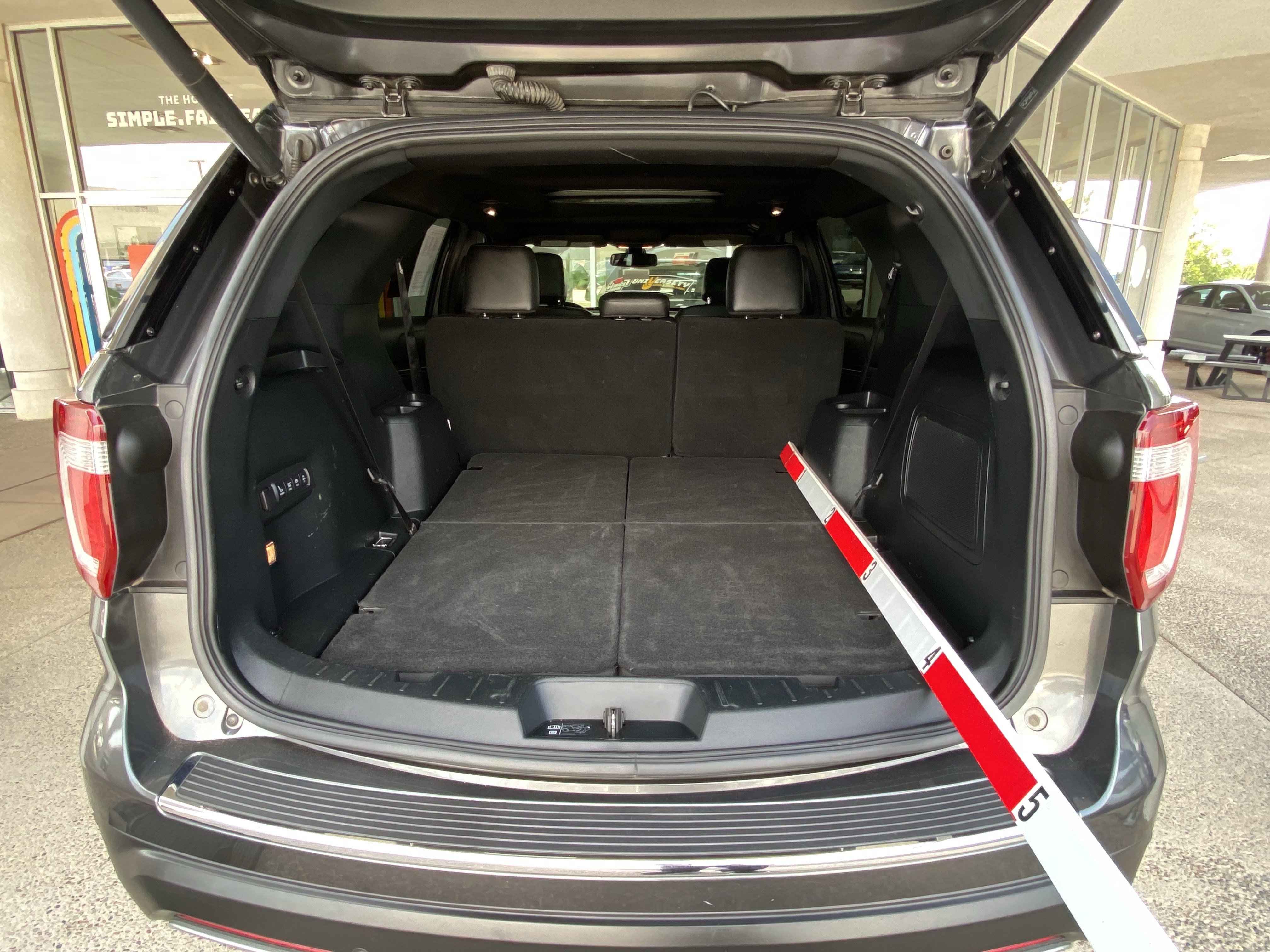 Used 2019 Ford Explorer Limited w/ Ford Safe & Smart Package AWD/4WD image 19