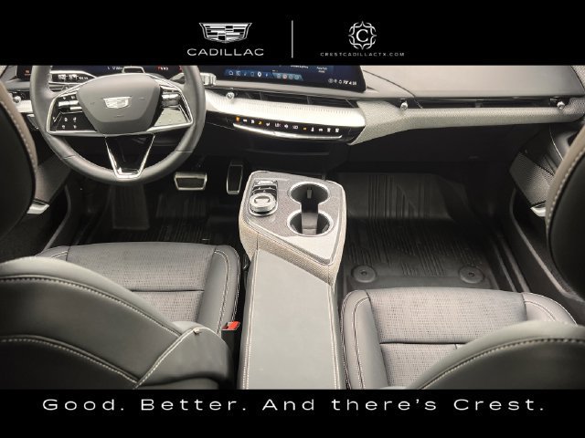 Certified 2025 Cadillac Optiq Sport 2 w/ LPO, Floor Liner Package AWD/4WD image 14