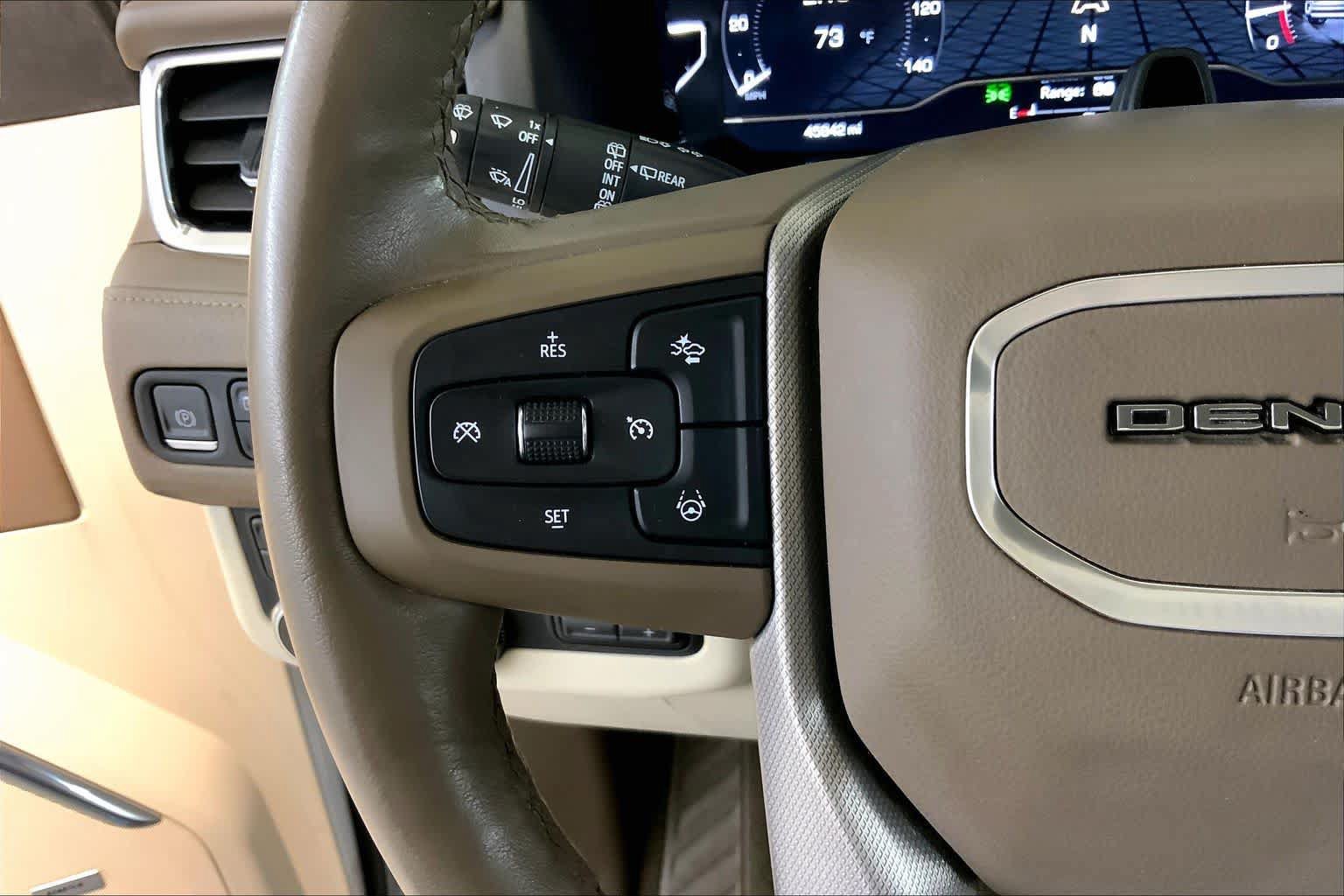 Used 2023 GMC Yukon XL Denali w/ Advanced Technology Package AWD/4WD image 23