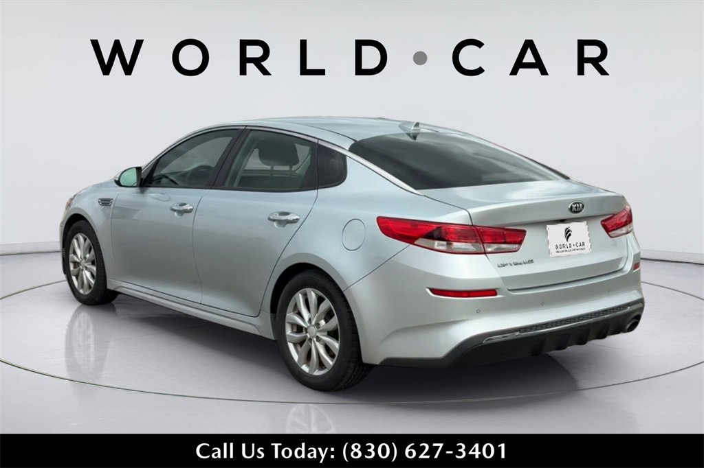 Used 2020 Kia Optima LX image 10