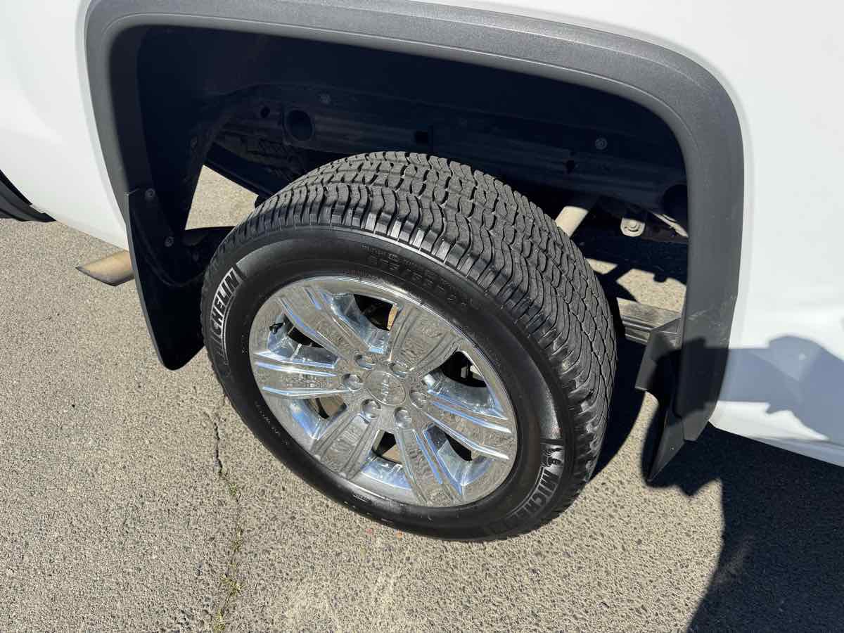 Used 2017 GMC Sierra 1500 SLT image 39