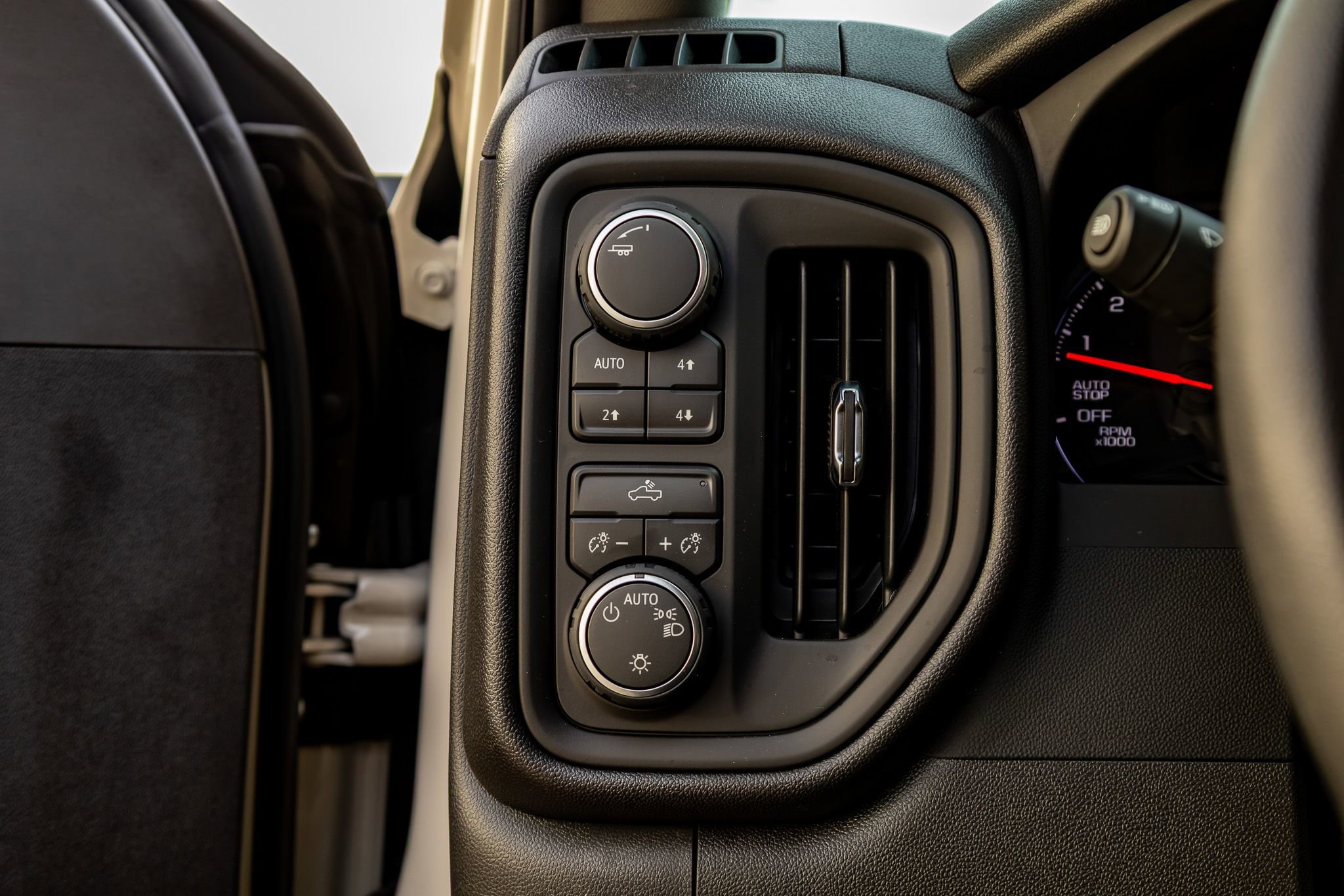 Used 2026 Chevrolet Silverado 1500 Custom Trail Boss image 22