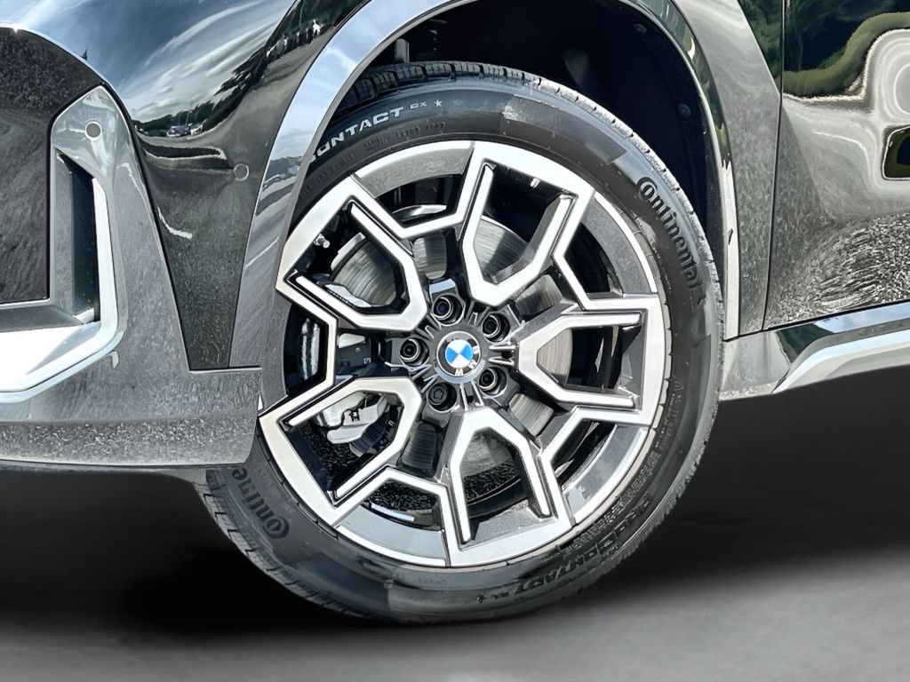 New 2025 BMW X1 xDrive28i w/ Technology Package AWD/4WD image 14