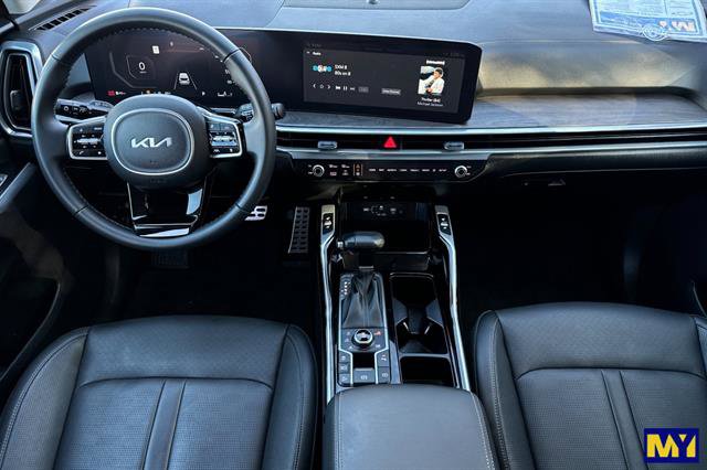 Used 2024 Kia Sorento SX image 16