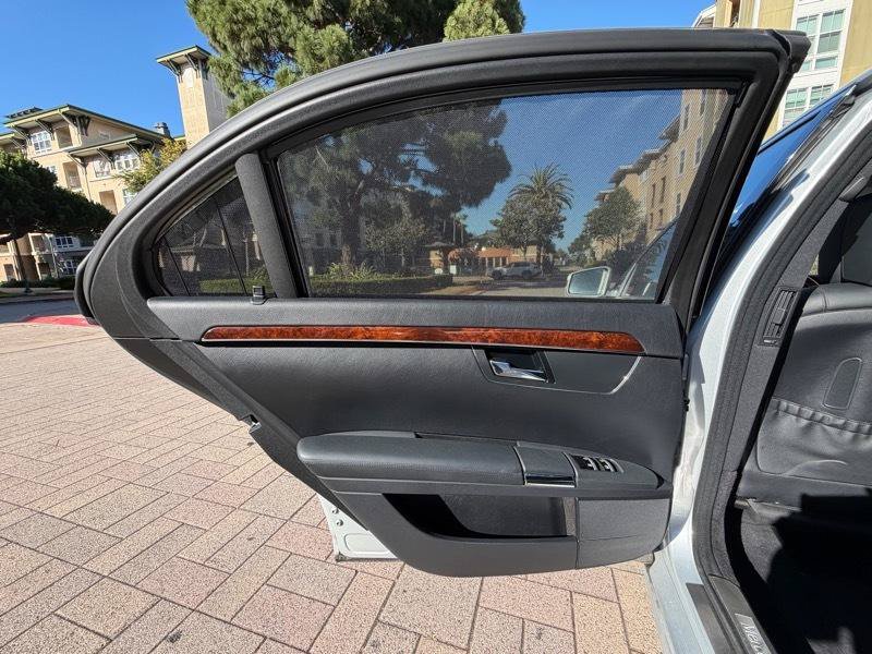 Used 2010 Mercedes-Benz S 550 image 43