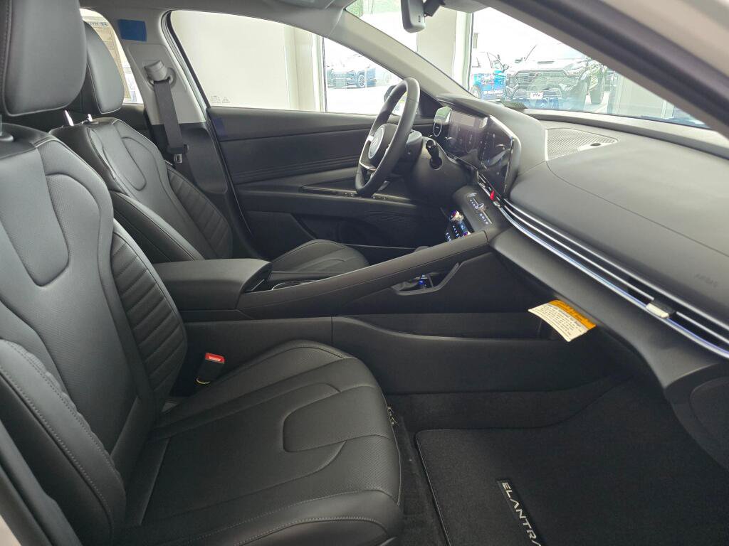New 2026 Hyundai Elantra Limited FWD image 42