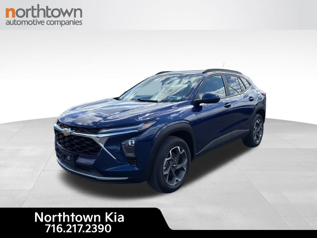 Used 2024 Chevrolet Trax LT w/ Driver Confidence Package image 1