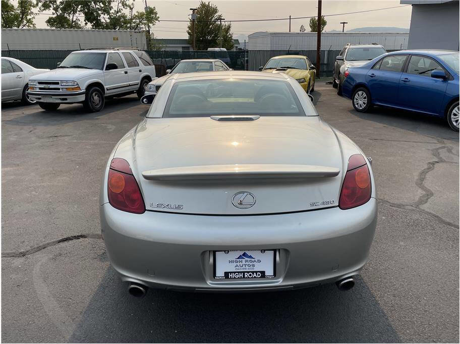 Used 2002 Lexus SC 430 Base 2dr Convertible image 4