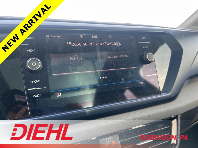 Used 2022 Volkswagen Taos SE image 12