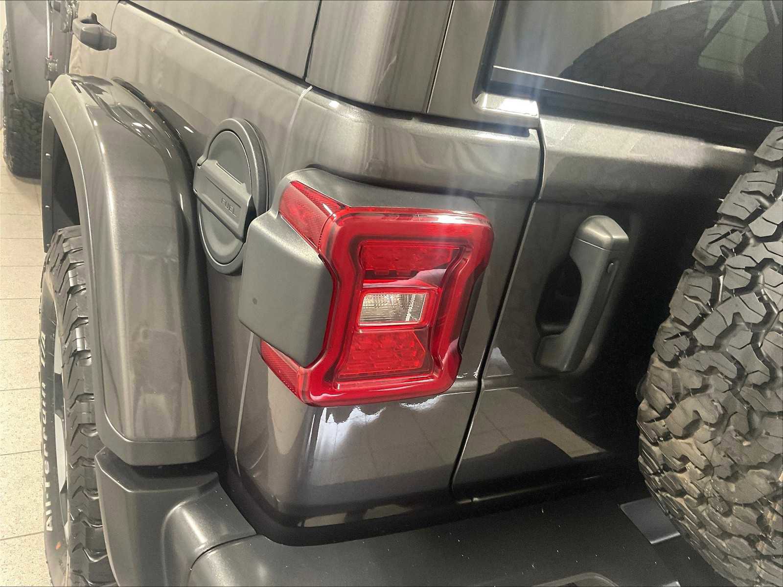 Used 2021 Jeep Wrangler Unlimited Rubicon image 32