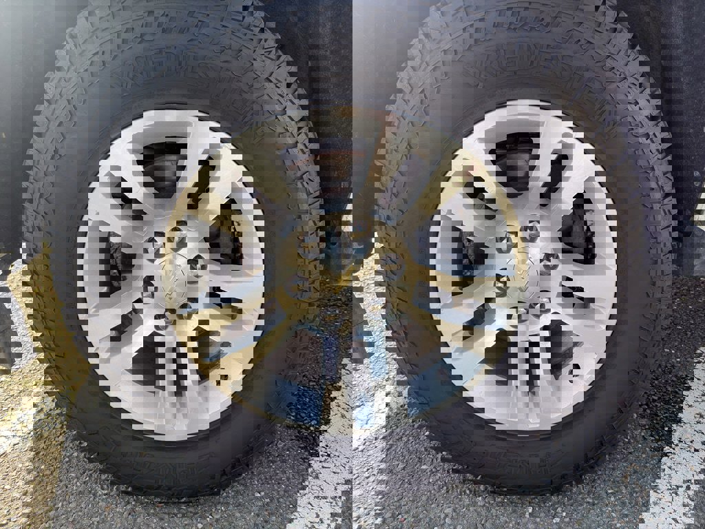 Used 2018 Chevrolet Silverado 1500 LT w/ All Star Edition image 2