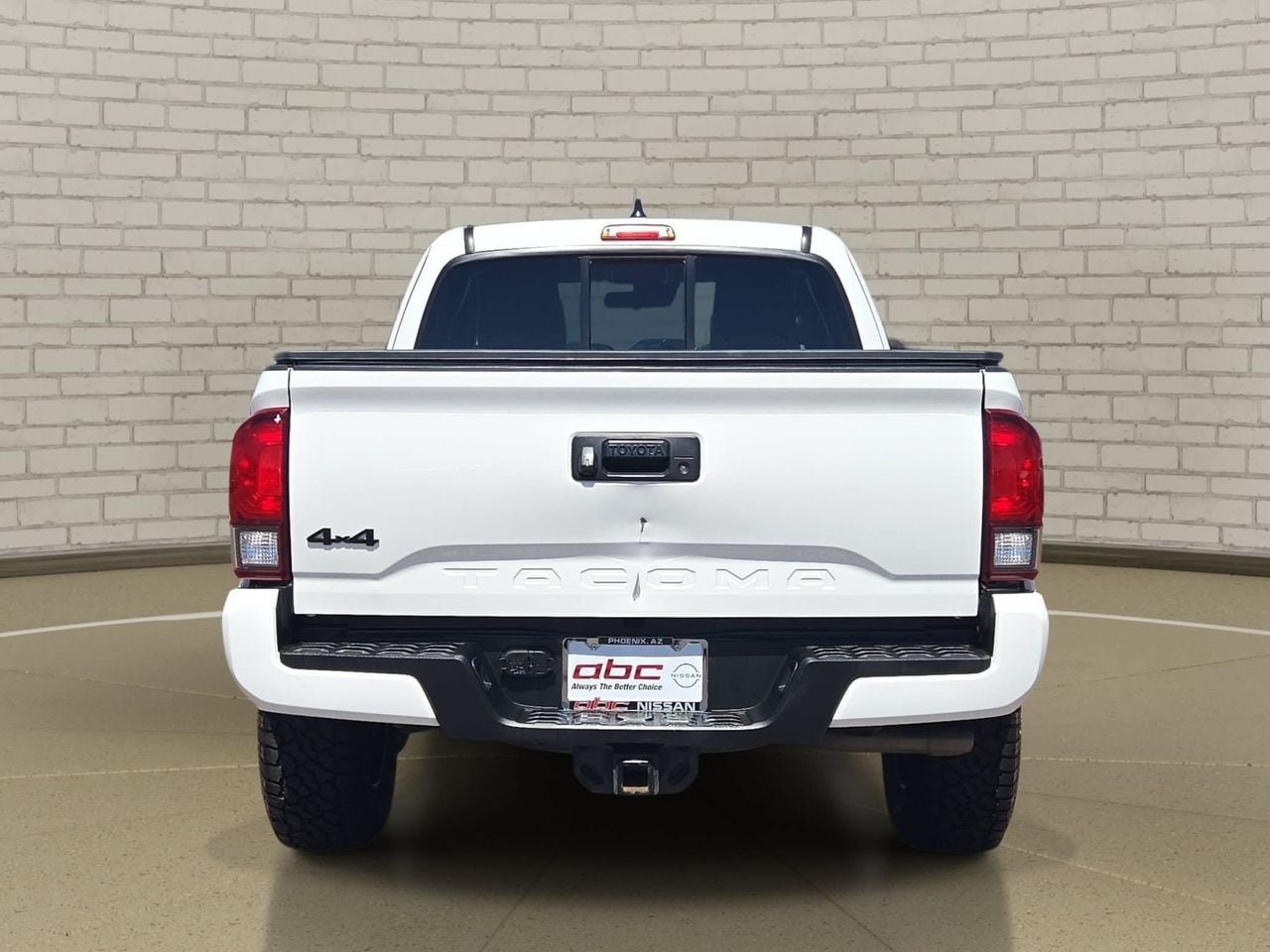 Used 2022 Toyota Tacoma SR w/ SX Package AWD/4WD image 6