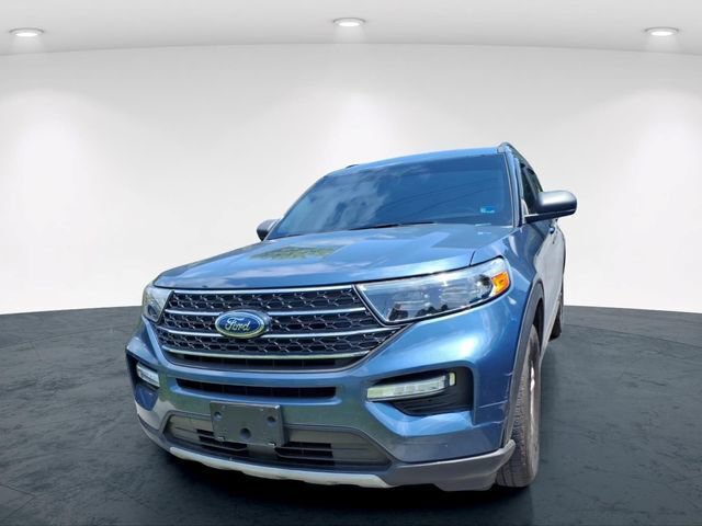 Used 2020 Ford Explorer XLT w/ Equipment Group 202A AWD/4WD image 3