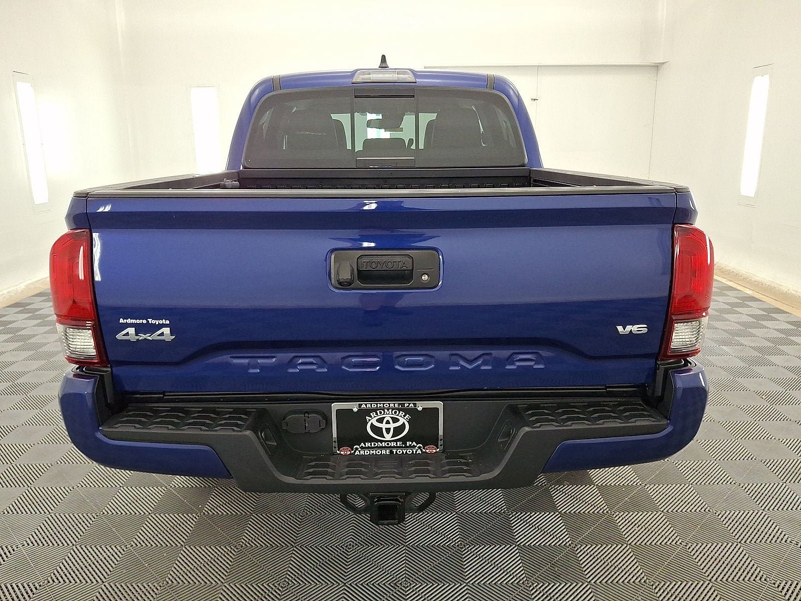 Certified 2023 Toyota Tacoma SR5 w/ Technology Package AWD/4WD image 14
