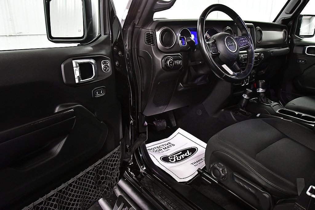 Used 2021 Jeep Gladiator Sport image 12