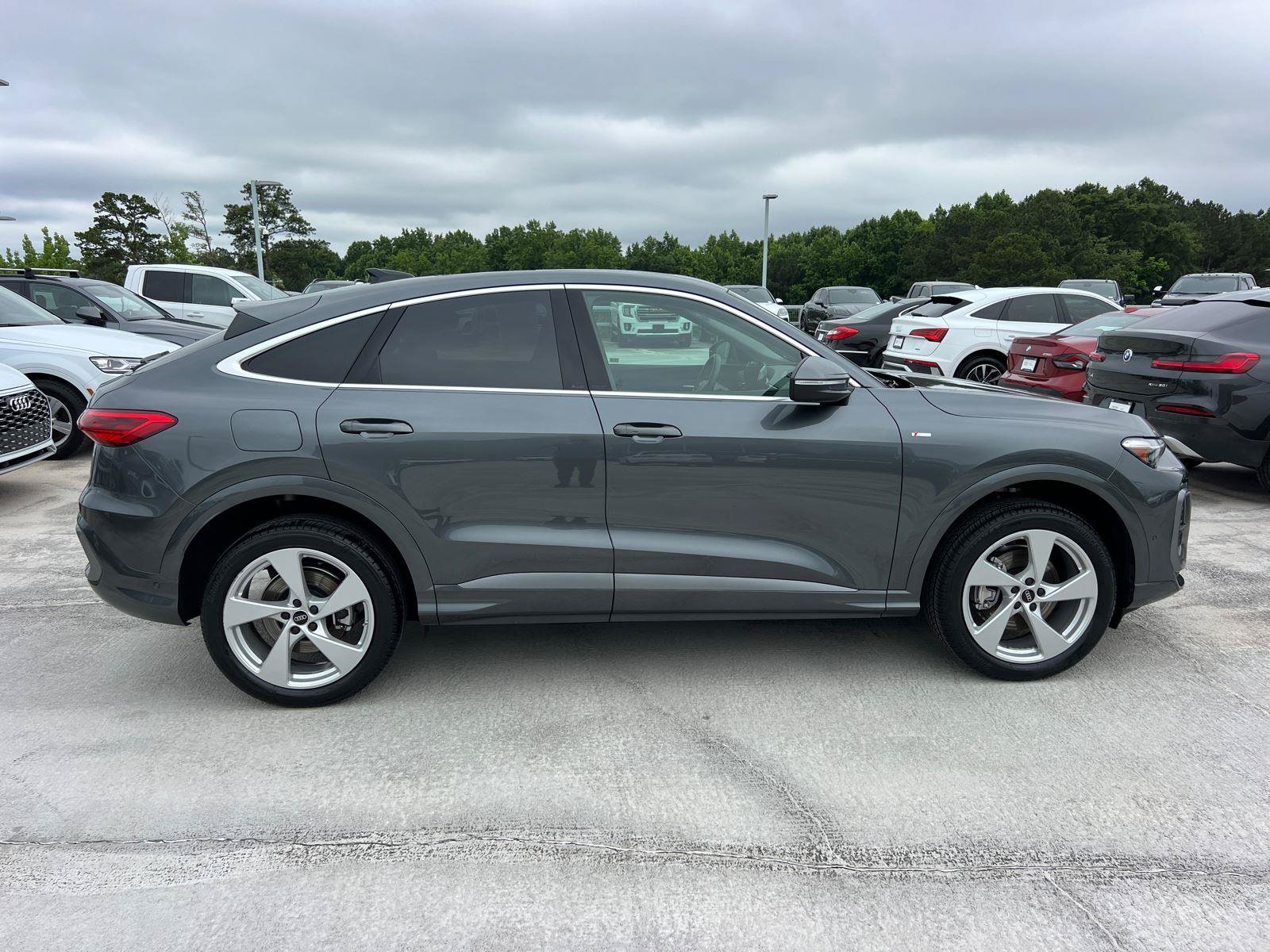 Certified 2025 Audi Q5 Premium Plus AWD/4WD image 4
