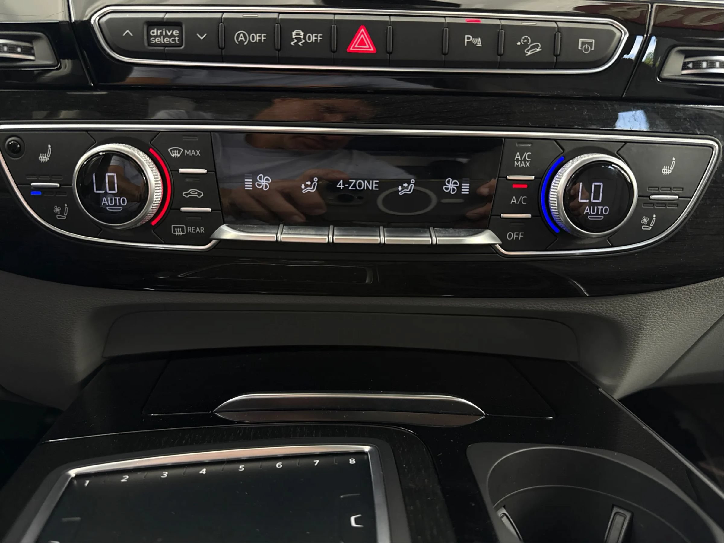Used 2018 Audi Q7 3.0T Prestige AWD/4WD image 37