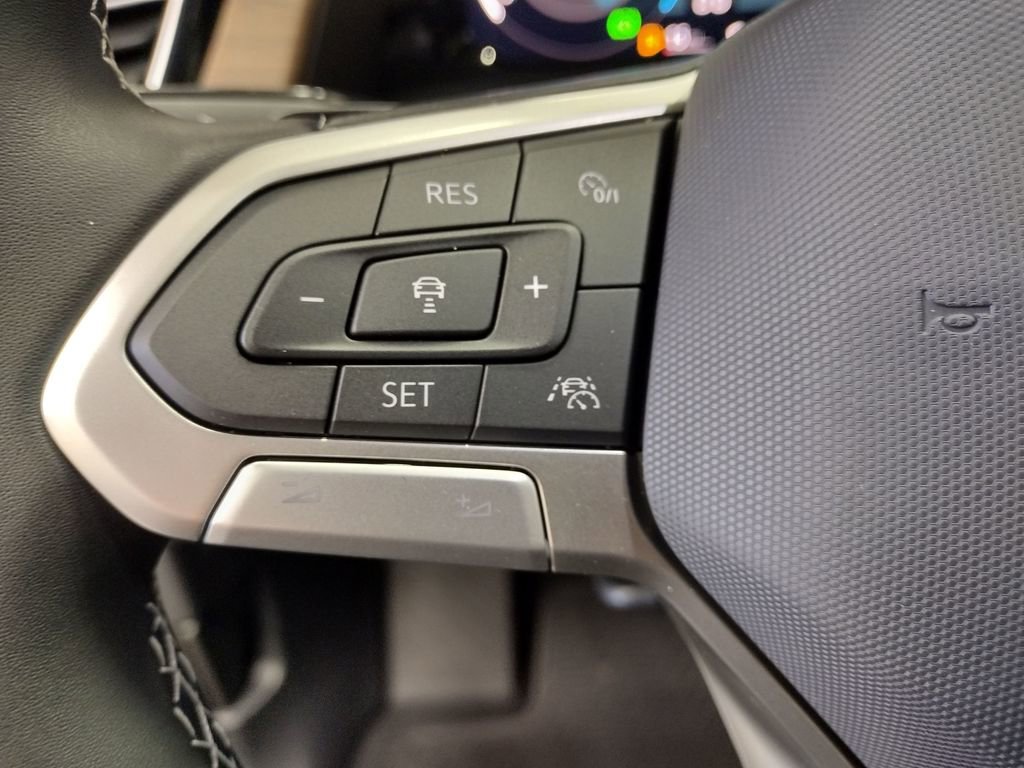 New 2026 Volkswagen Atlas SE image 30