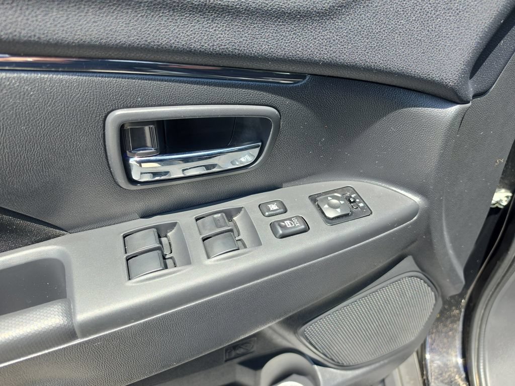Used 2024 Mitsubishi Outlander Sport ES AWD/4WD image 16