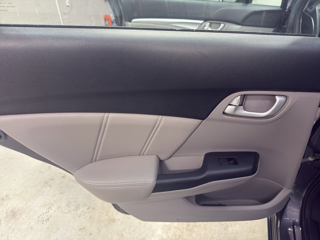 Used 2015 Honda Civic EX-L image 29