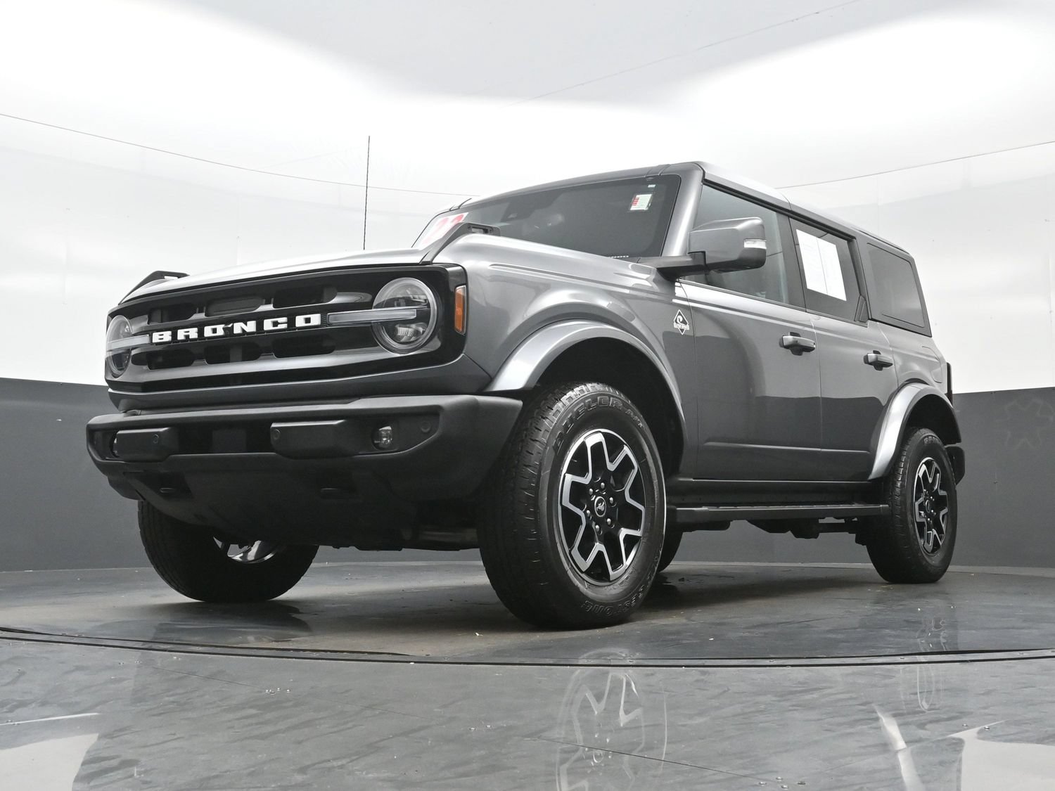 Used 2022 Ford Bronco Outer Banks AWD/4WD image 28