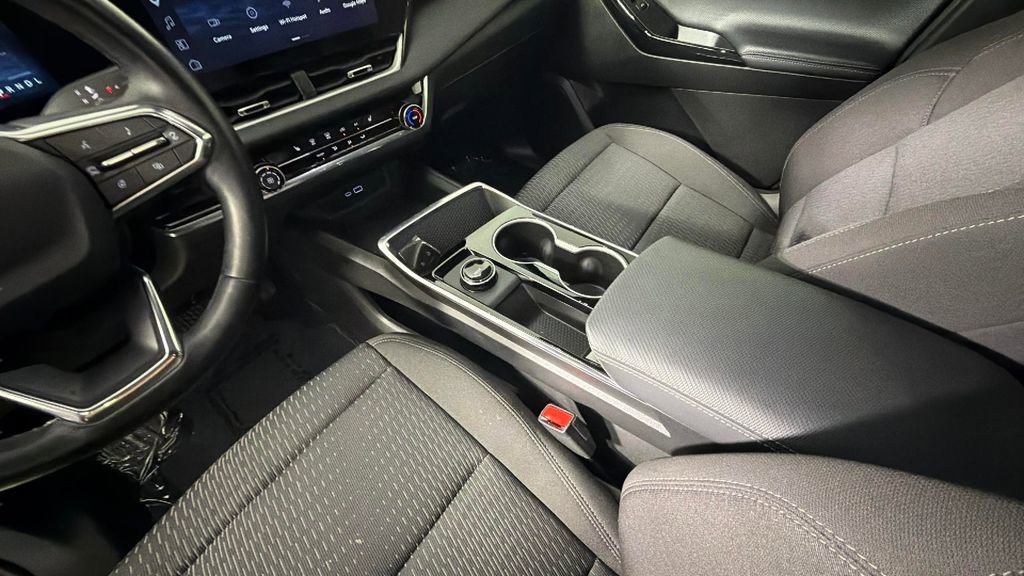 Certified 2026 Chevrolet Equinox LT FWD image 27