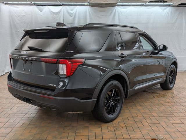 Certified 2025 Ford Explorer Active AWD/4WD image 7