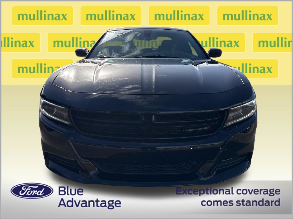 Used 2019 Dodge Charger SXT w/ Blacktop Package AWD/4WD image 12