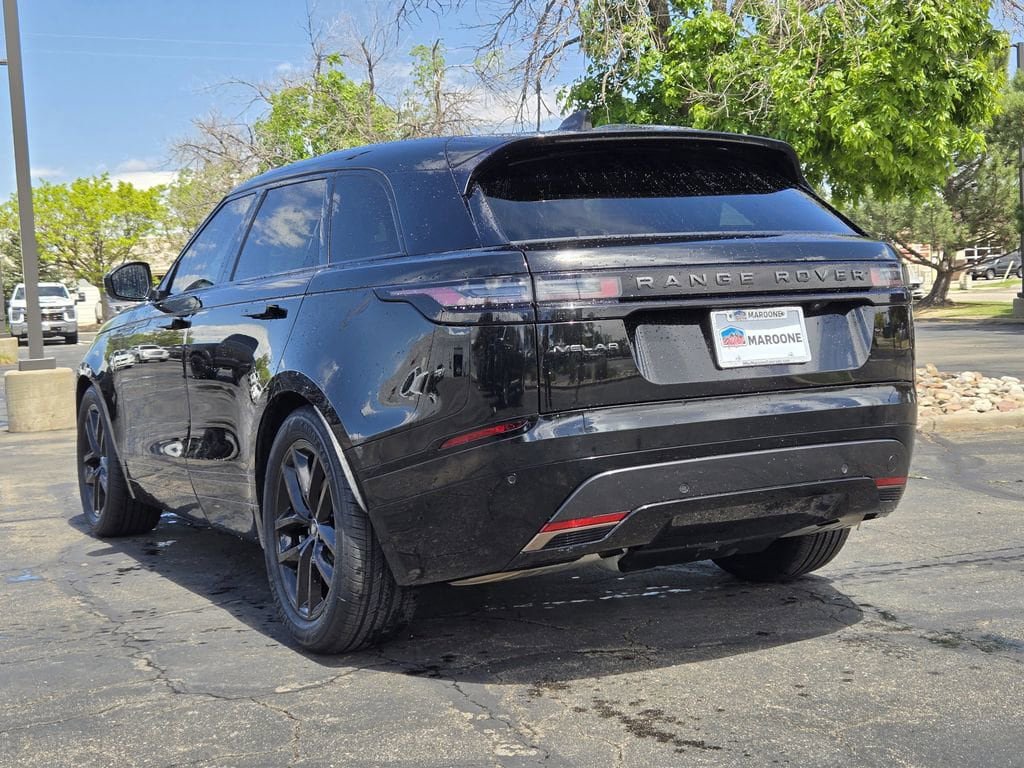 Used 2024 Land Rover Range Rover Velar Dynamic SE AWD/4WD image 3