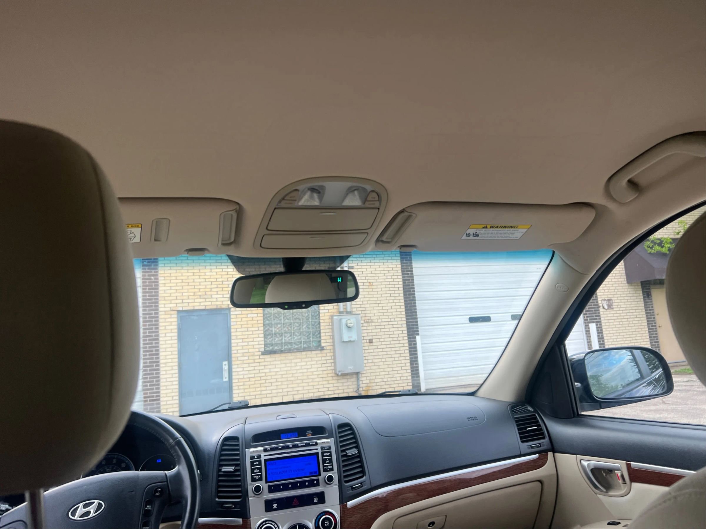 Used 2009 Hyundai Santa Fe SE FWD image 19