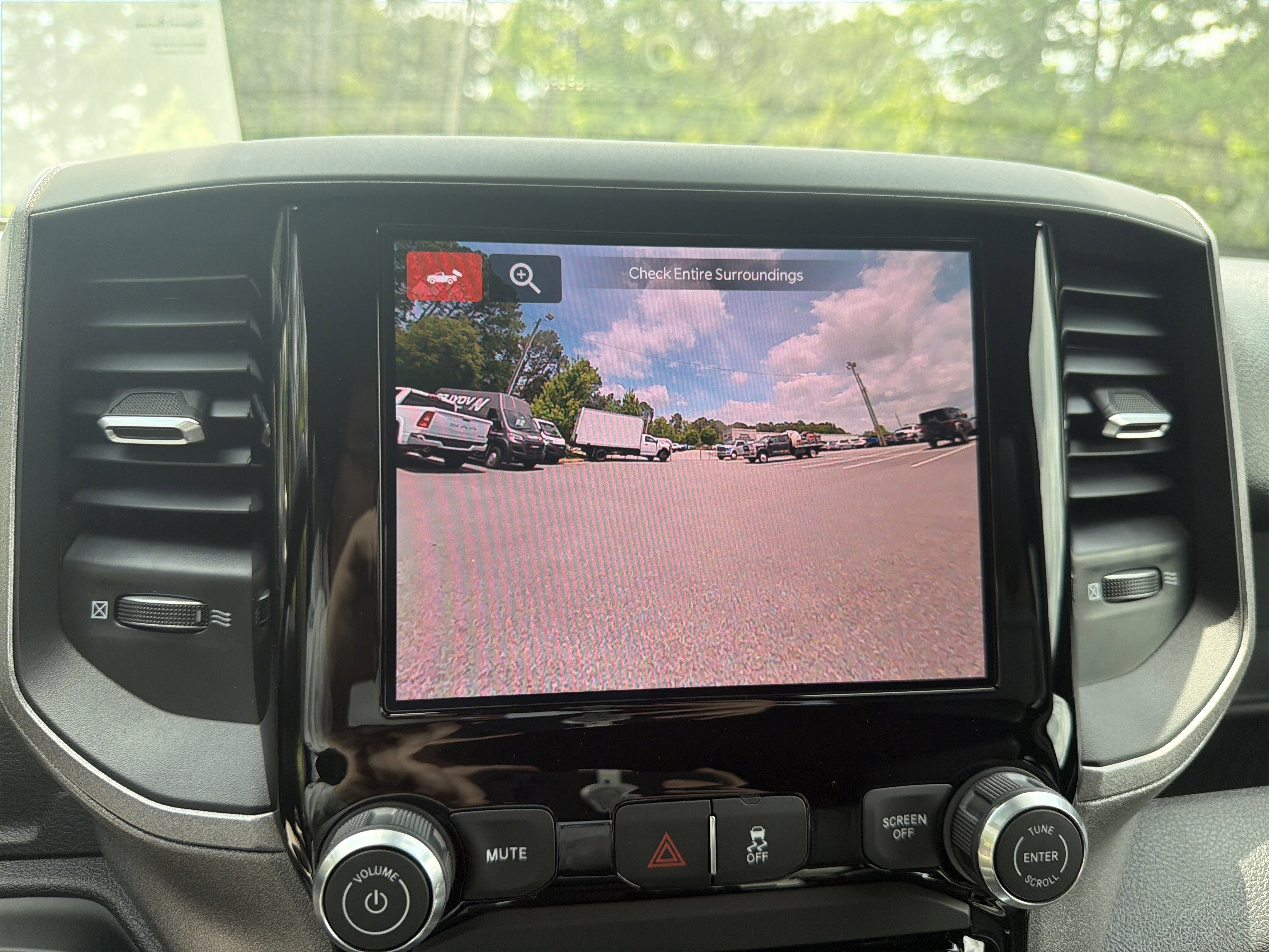 New 2026 RAM 4500 Tradesman w/ Chrome Appearance Group AWD/4WD image 40