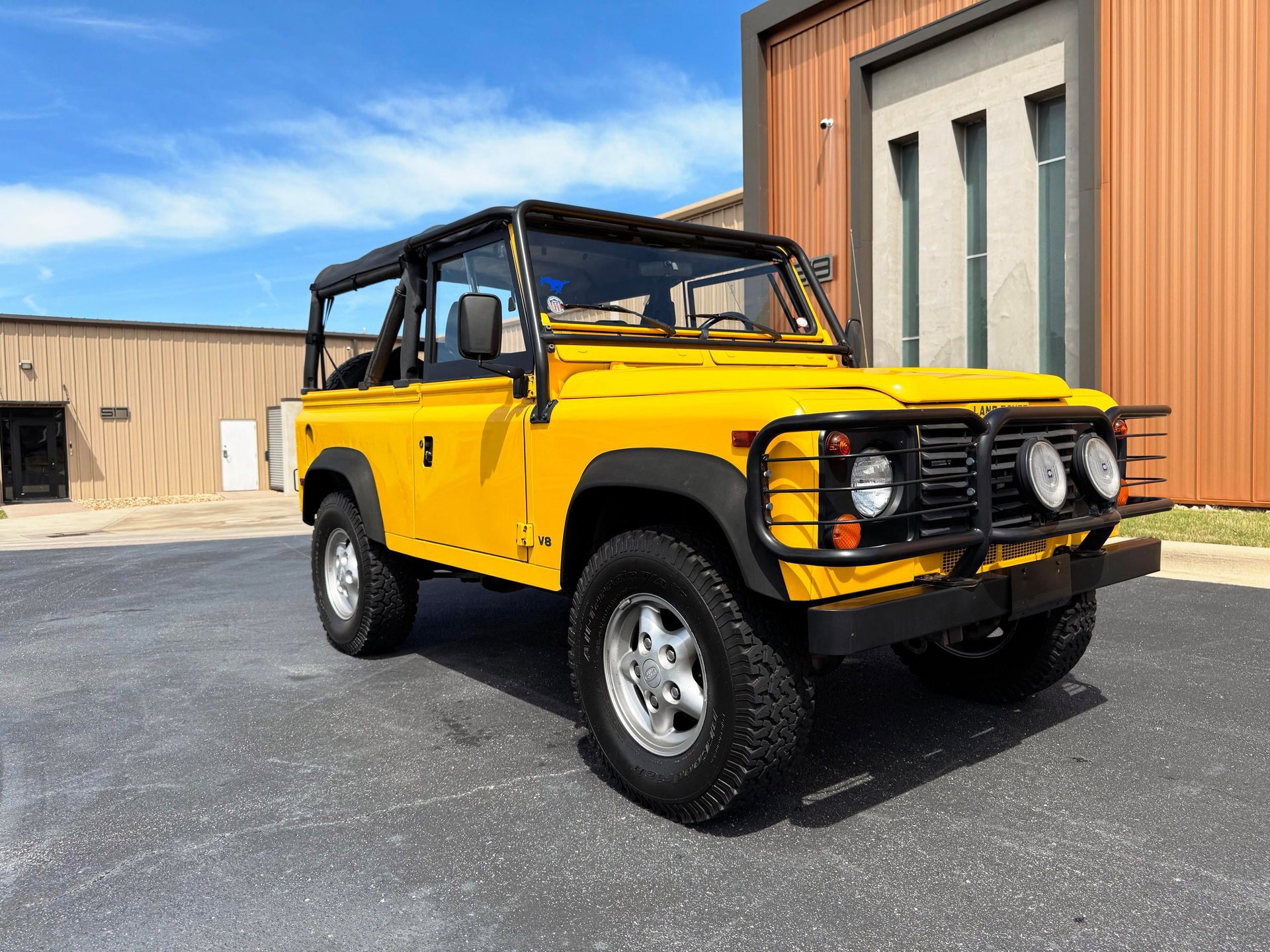 Used 1997 Land Rover Defender 90 AWD/4WD image 2