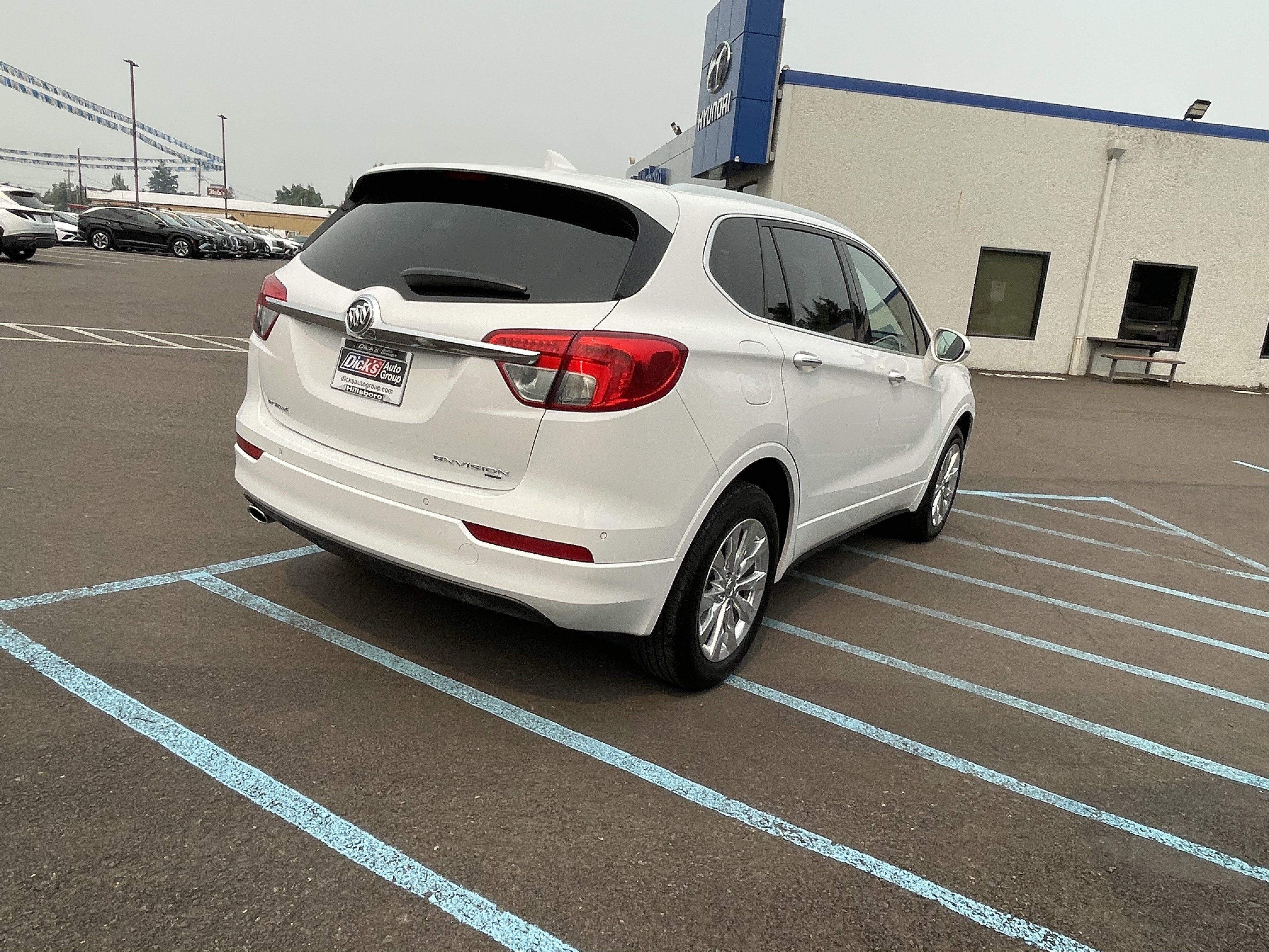 Used 2017 Buick Envision Essence AWD/4WD image 5