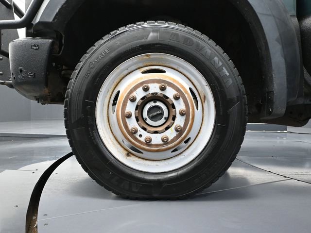 Used 2010 Ford F550 4x4 Regular Cab Super Duty image 15