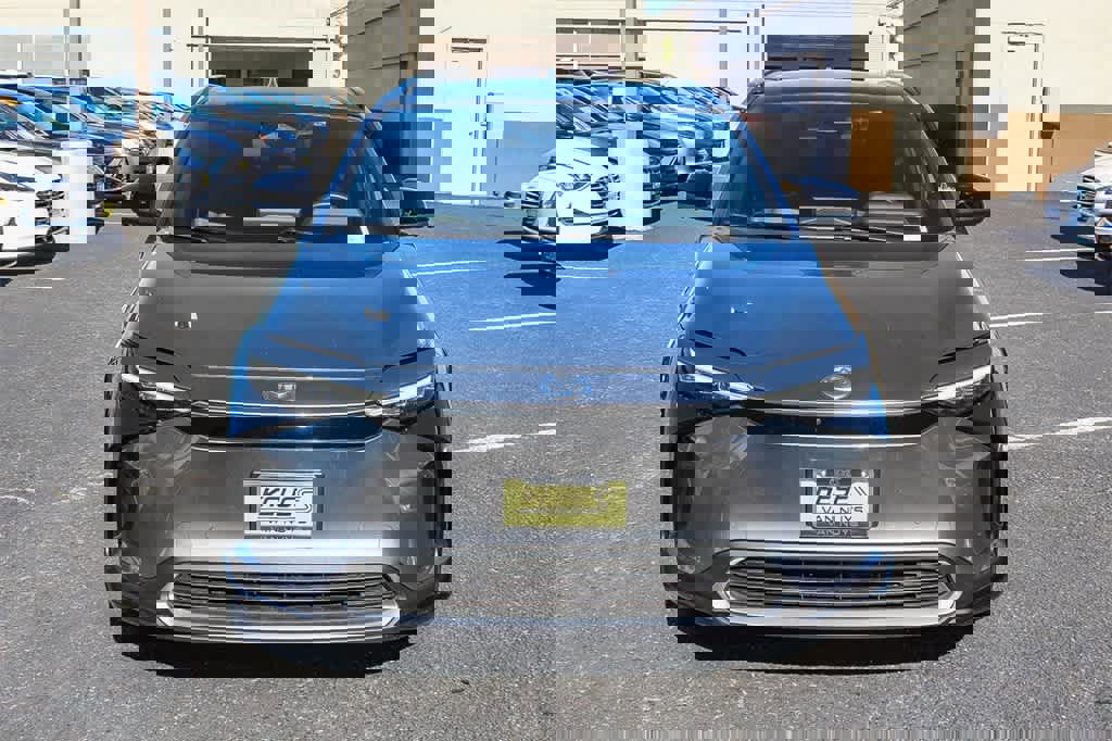 Used 2023 Toyota bZ4X Limited image 2