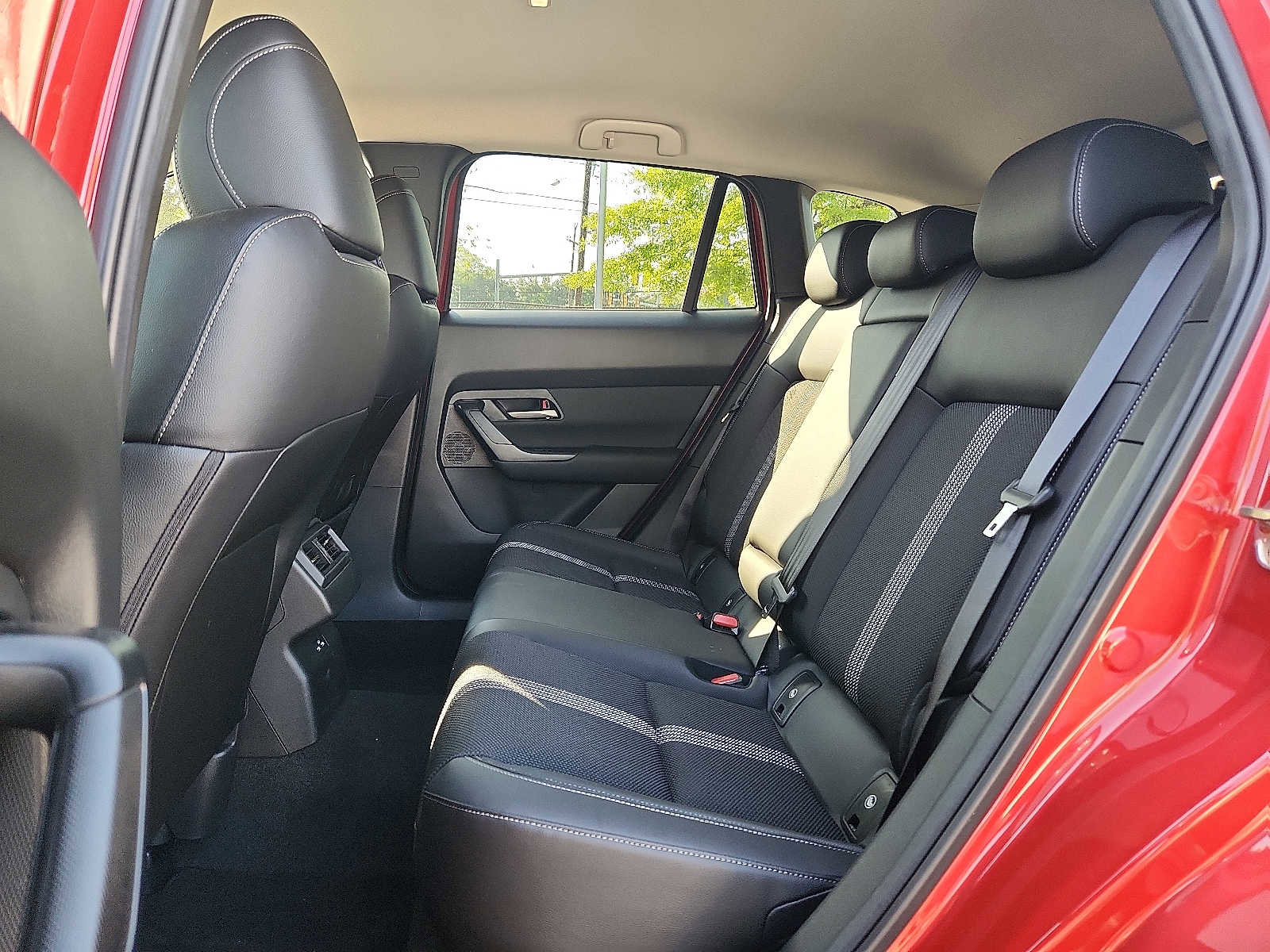 Used 2024 MAZDA CX-50 AWD 2.5 S w/ Weather Package image 10
