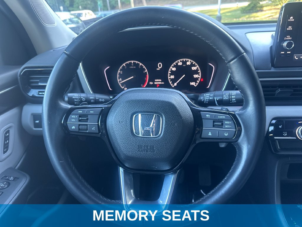 Used 2025 Honda Pilot EX-L image 18