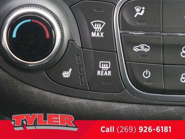 Used 2024 Chevrolet Malibu LT FWD image 33