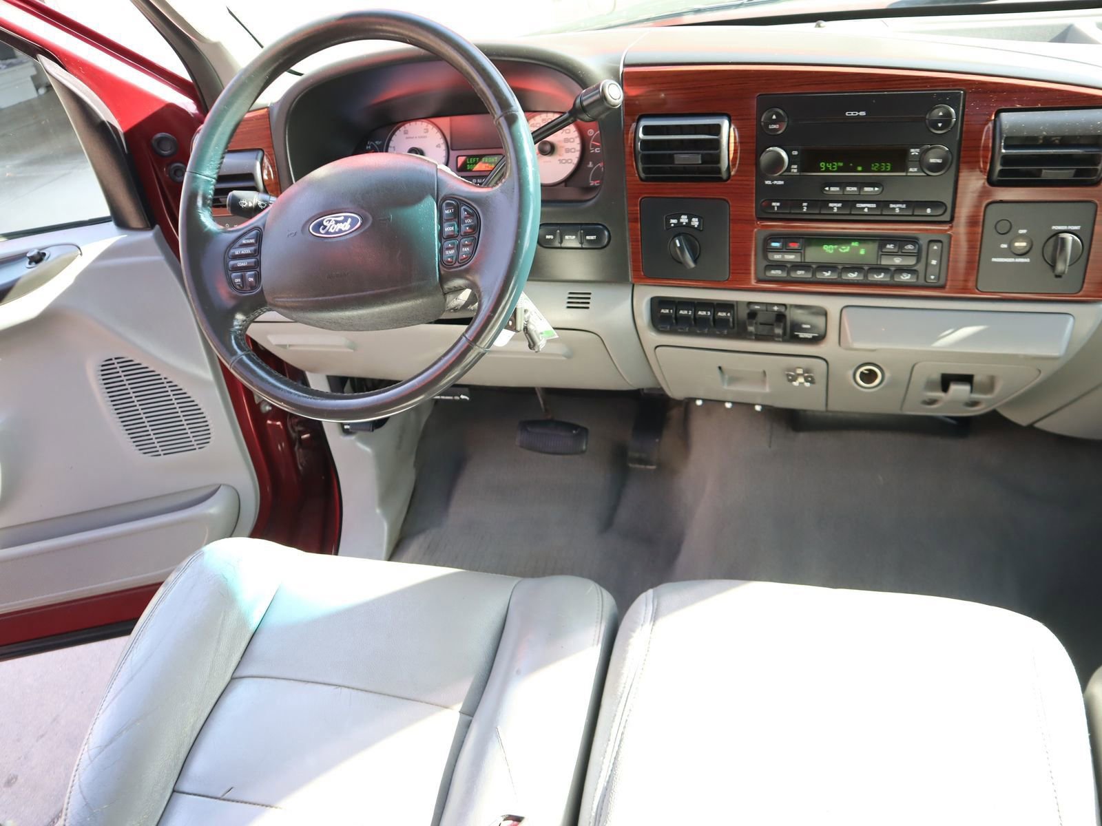 Used 2006 Ford F350 4x4 SuperCab DRW Super Duty image 33