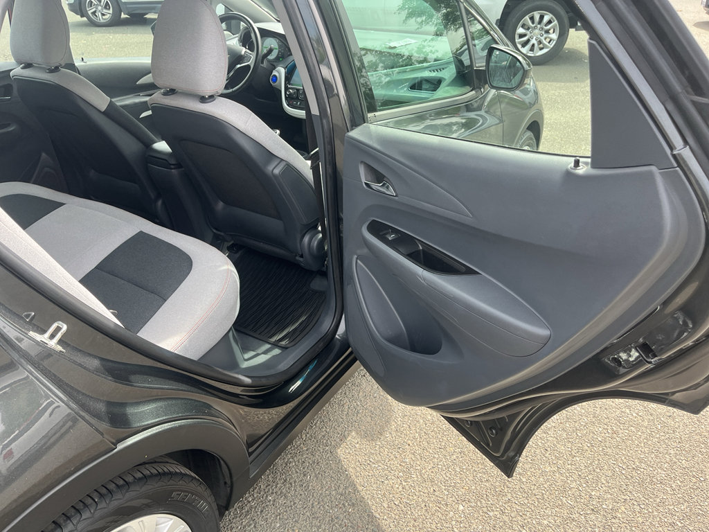 Used 2018 Chevrolet Bolt LT FWD image 27