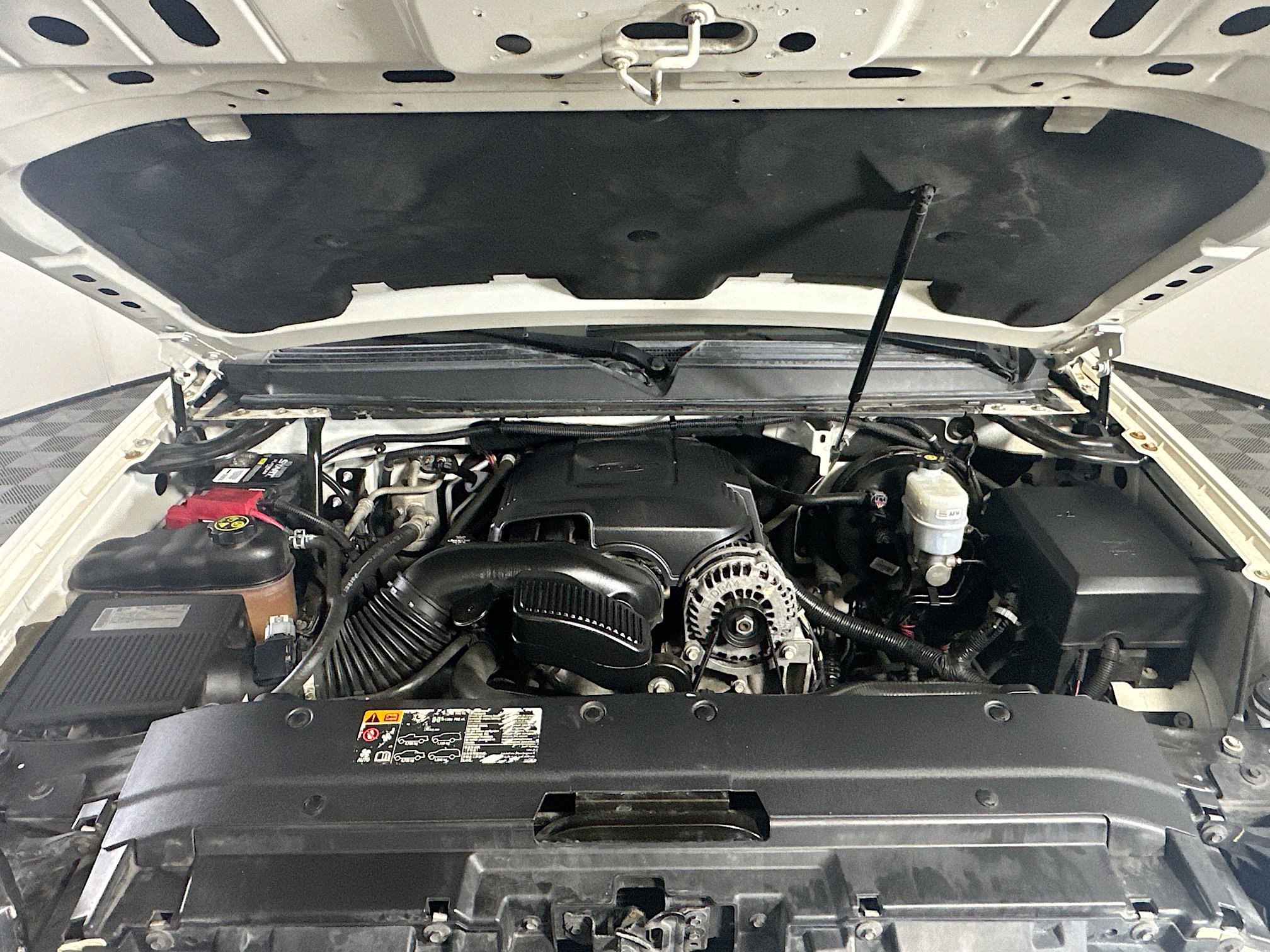 Used 2013 GMC Yukon Denali RWD image 37