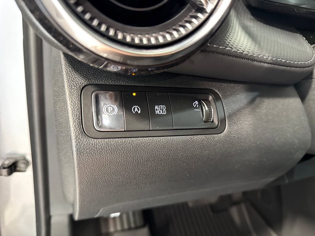 New 2026 Chevrolet Equinox LT w/ Convenience Package II FWD image 10